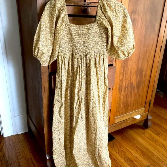 Katrina Dress - Daffodil Blooming Meadow - Picture 2 of 8